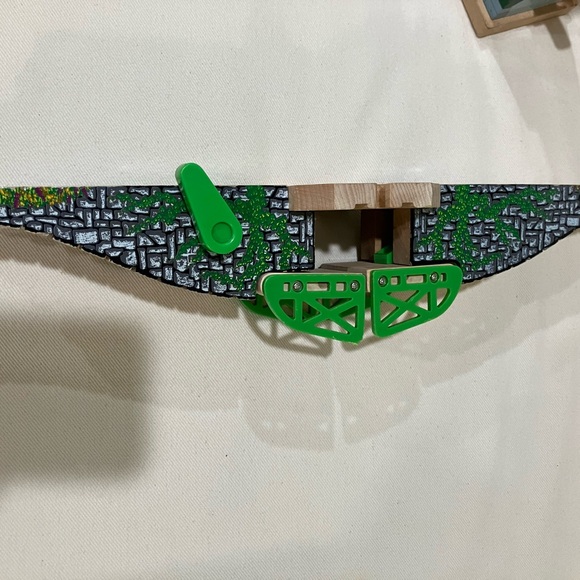 Thomas the Train Drawbridge 2001 Gullane - Picture 7 of 10